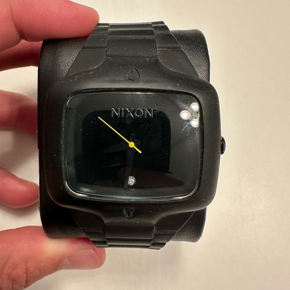 Nixon Black Rubber Player